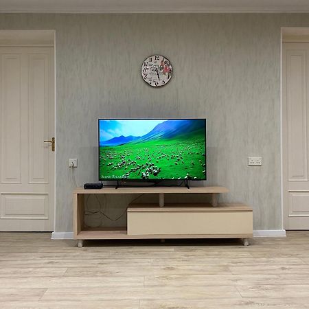 Spacious Dinamo Apartment Tbilissi Extérieur photo